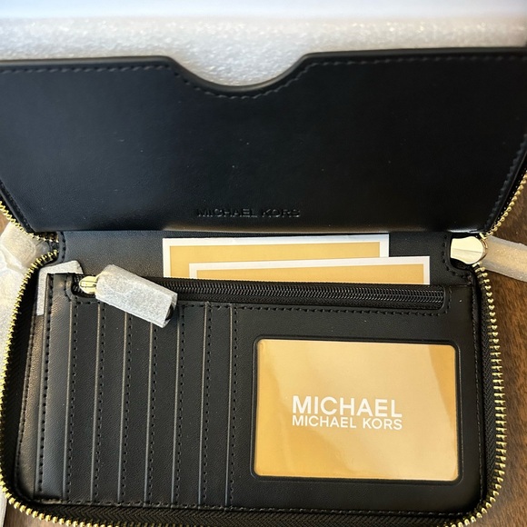 MICHAEL KORS JET SET TRAVEL LARGE FLAT MULTIFUNCTION PHONE CASE WALLET WRISTLET - Picture 8 of 10